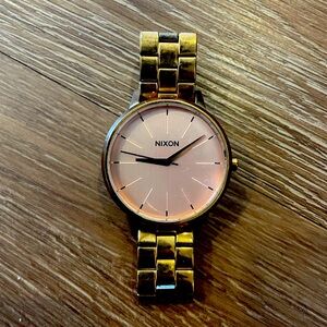 Nixon kengsinton watch